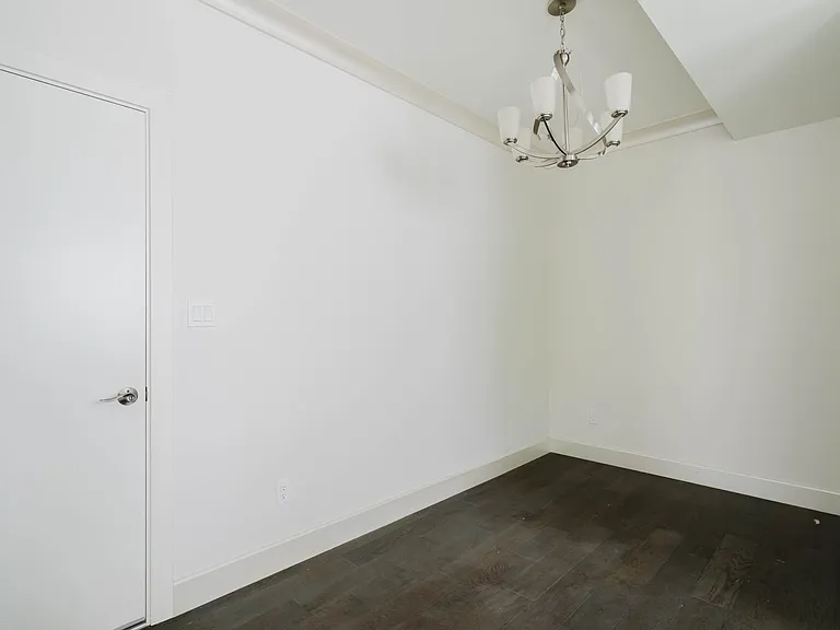 4418 1/2 Kingswell Ave — Photo 11