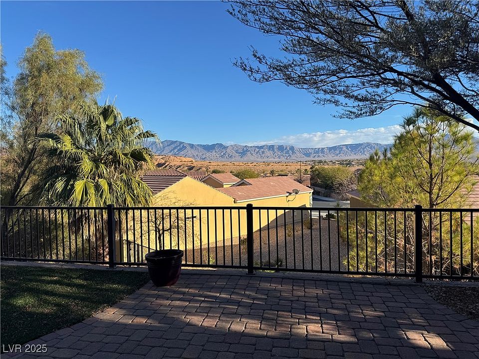 2nd image of 1094 Sundial Ln