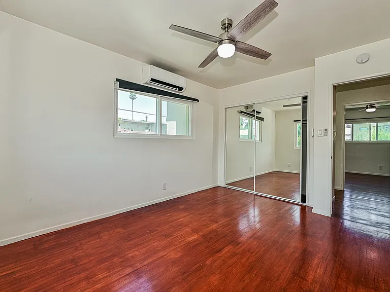 839 Penn St — Photo 14