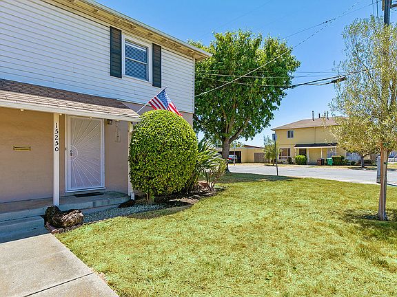 2nd image of 15248 Upton Ave #461THORNAL