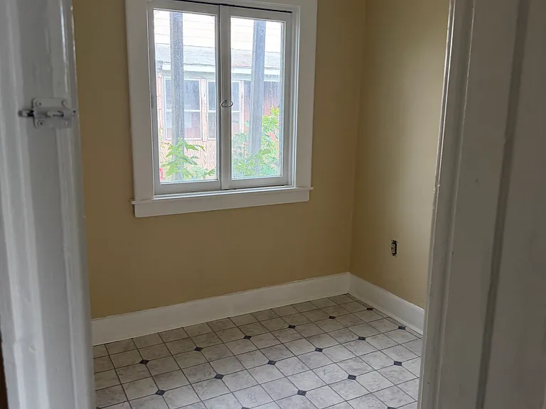 805 Chestnut St #1 — Photo 5