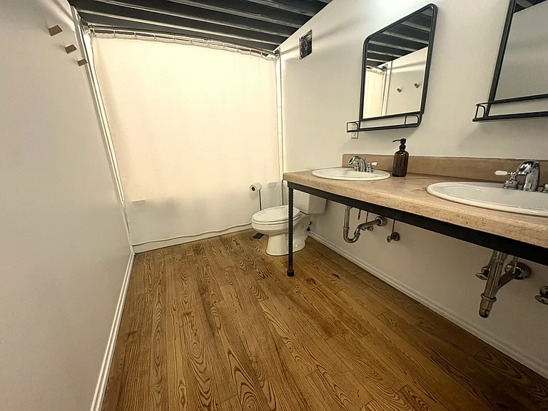 1000 E 18th Ave #100 — Photo 5