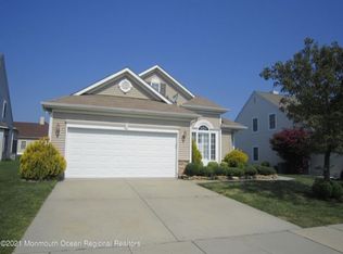 45 Pancoast Rd, Waretown, NJ 08758