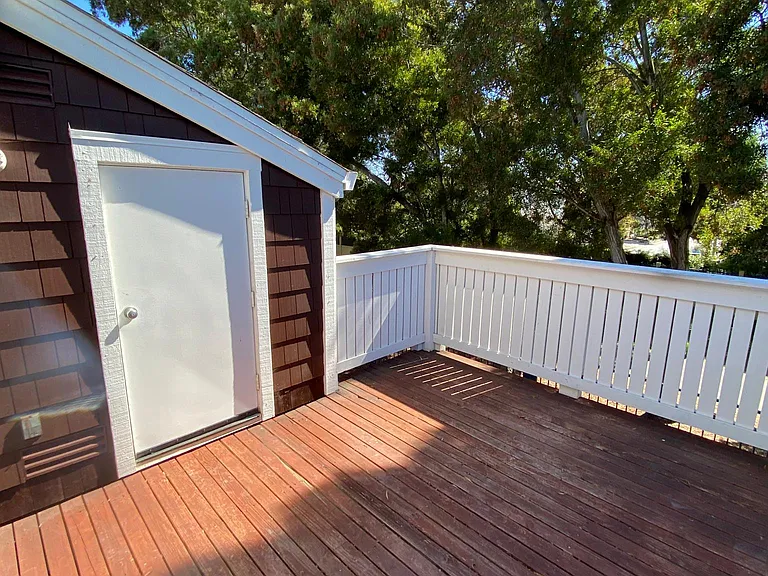218 Bayside Ct — Photo 18