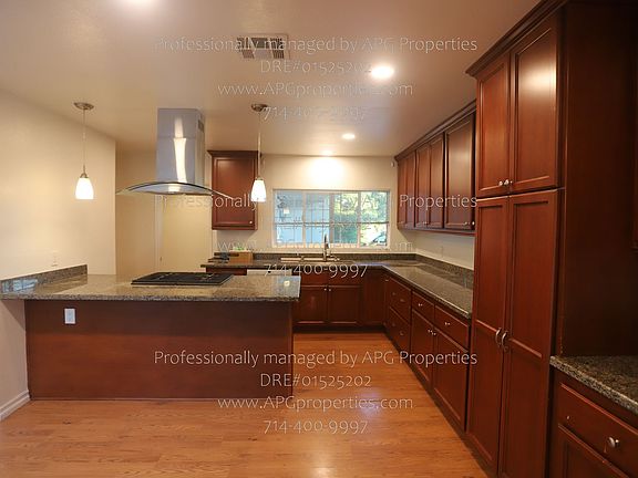 5th image of 1041 Brightwood St