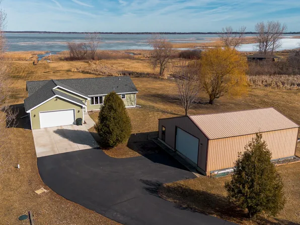 809 County Road 10 NE, Osakis, MN 56360