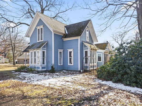 4851 Dowling St, Montague, MI 49437