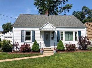 160 Derryfield Ave, Springfield, MA 01118