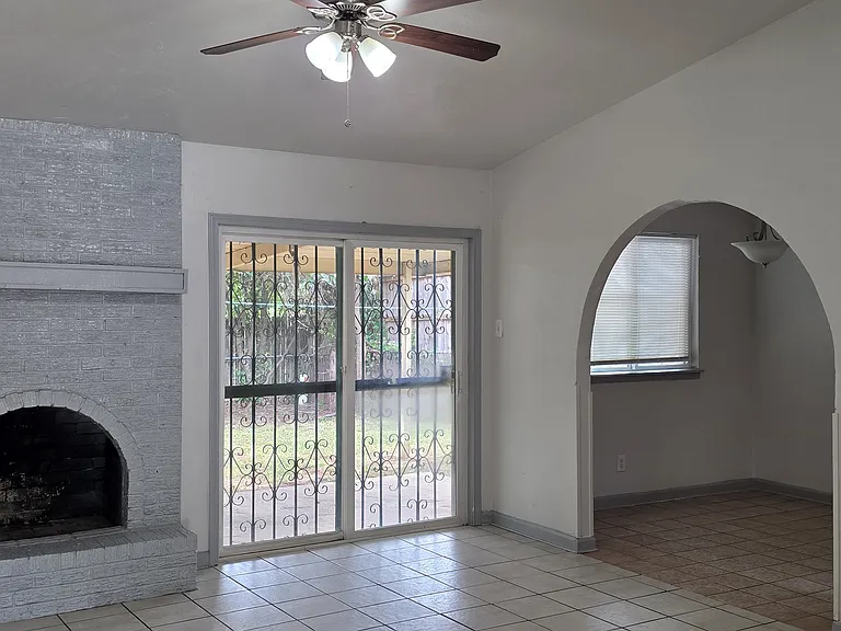 7508 Castillo Rd — Photo 5