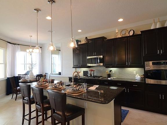 4th image of 1067 Gardenshire Ln