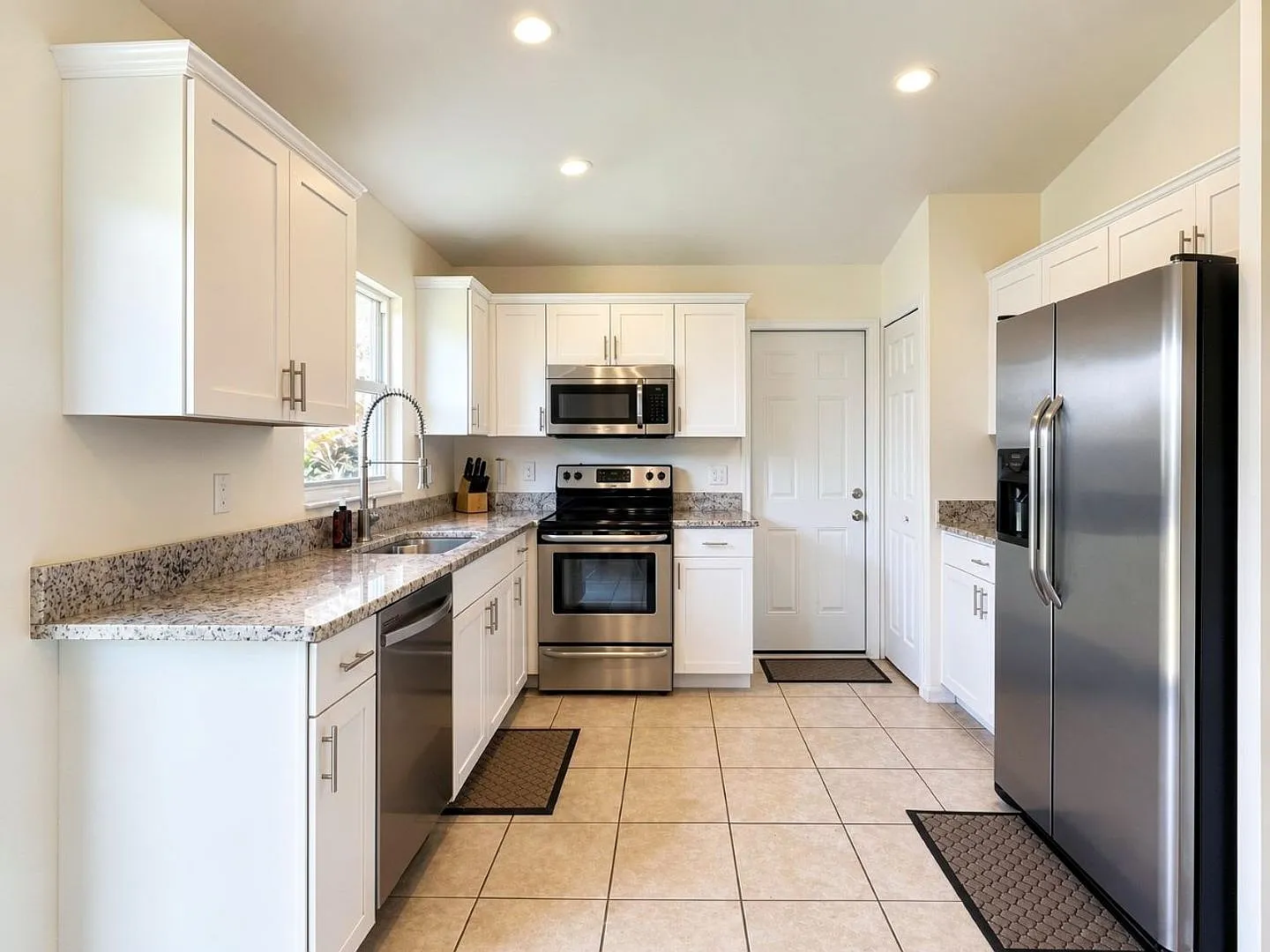 Canal-View Home in Golden Gate Estates 3 Bedroom Naples Annual Rental — Photo 2