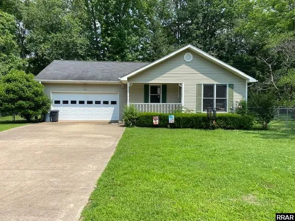 512 Franklin Dr, Paris, TN 38242