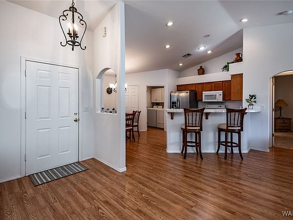 3rd image of 2854 Desert Arroyo Lane