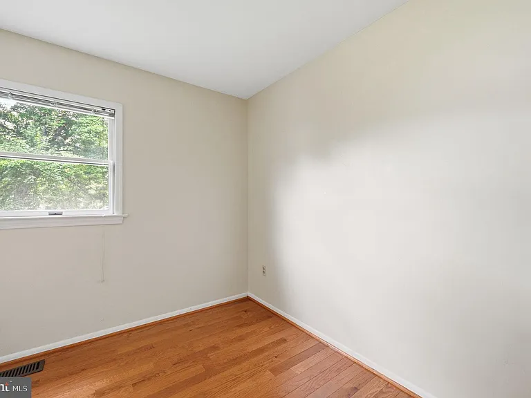 6251 Parallel Ln — Photo 20