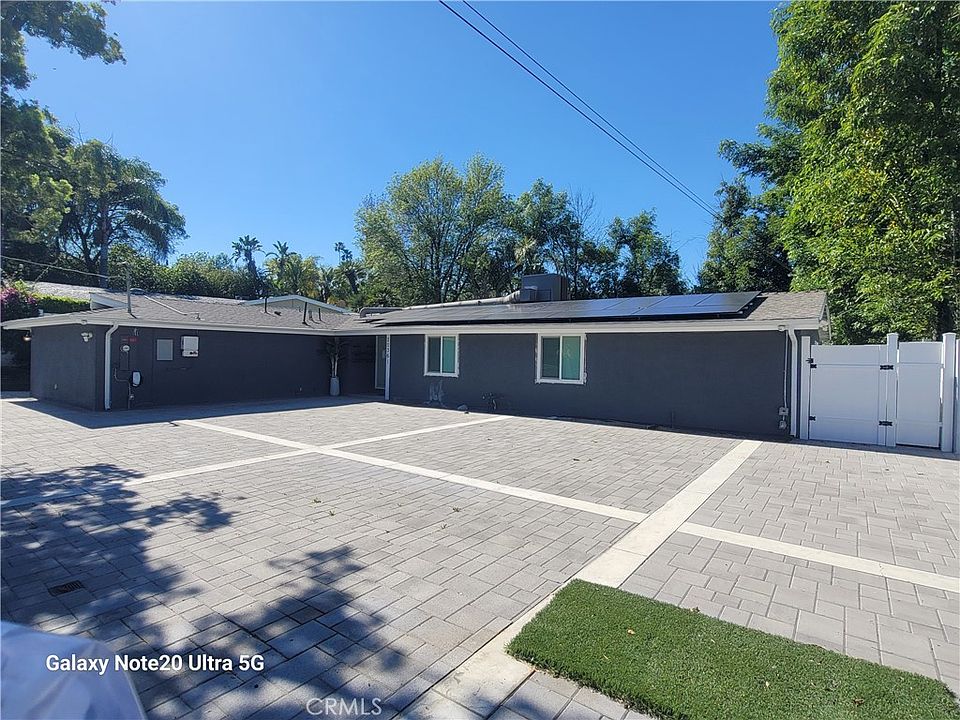 1st image of 20361 Clark St