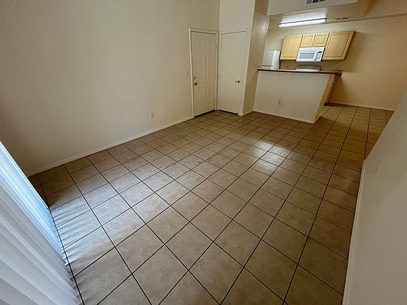 4th image of 8250 N Grand Canyon Dr Unit 1122