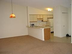 4th image of 125 East Ave