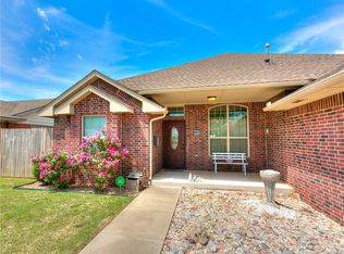 7713 S Hillcrest Dr, Oklahoma City, OK 73159