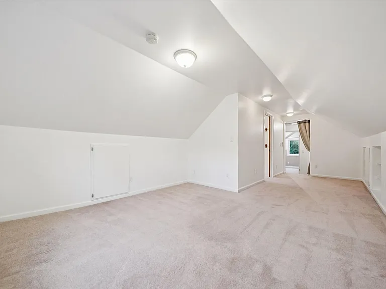 1831 SW Evans St — Photo 28