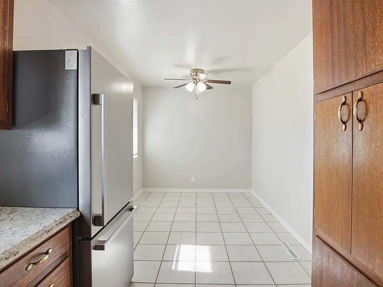2826 N Institute St — Photo 14