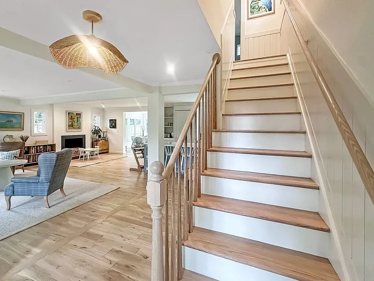 610 Eastwood Dr — Photo 9