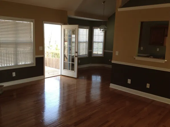 3408 Osceola Trl, Gainesville, GA 30506