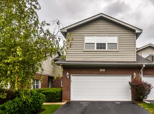 111 Willow Creek Ln #111, Willow Springs, IL 60480