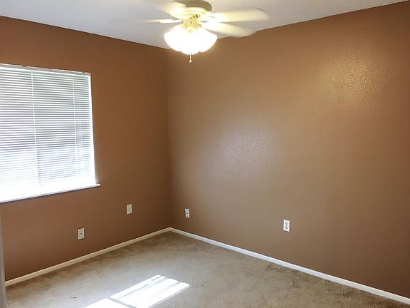 3rd image of 1048 Westwood Dr