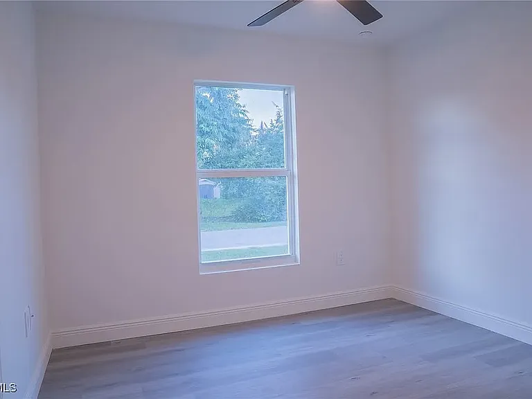 331 Detroit Ave — Photo 10