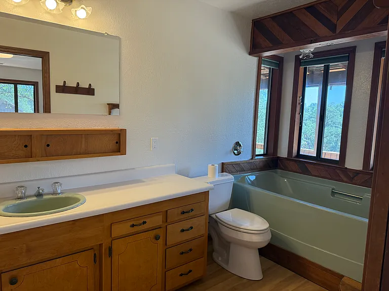 151825 Penner Dr #9 — Photo 4