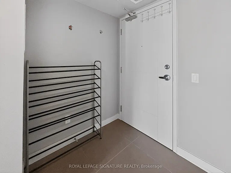 308 Lester St #431 — Photo 6