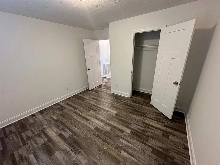 468 Deluth Dr — Photo 6
