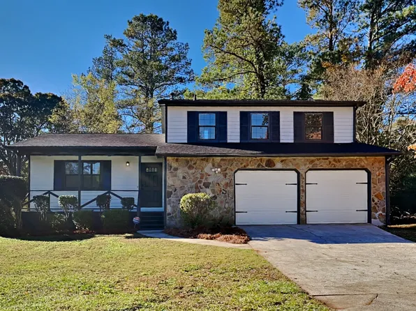 2743 Plantation Dr, Jonesboro, GA 30236