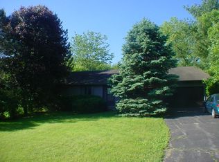 603 Constitution Dr SW, Poplar Grove, IL 61065