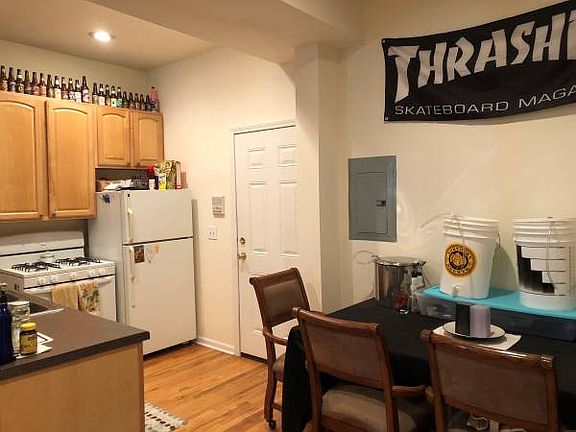 3rd image of 5348 N Wolcott Ave #5354G