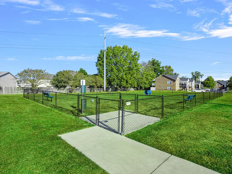 Brighton Park — Photo 36