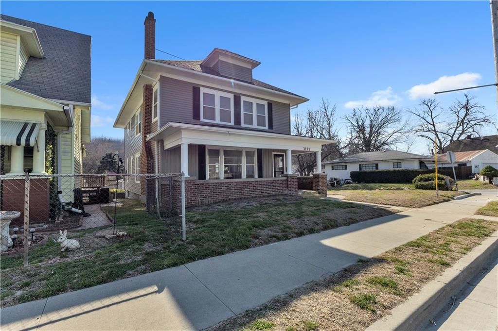 3101 Saint Joseph Ave, Saint Joseph, MO - View 2