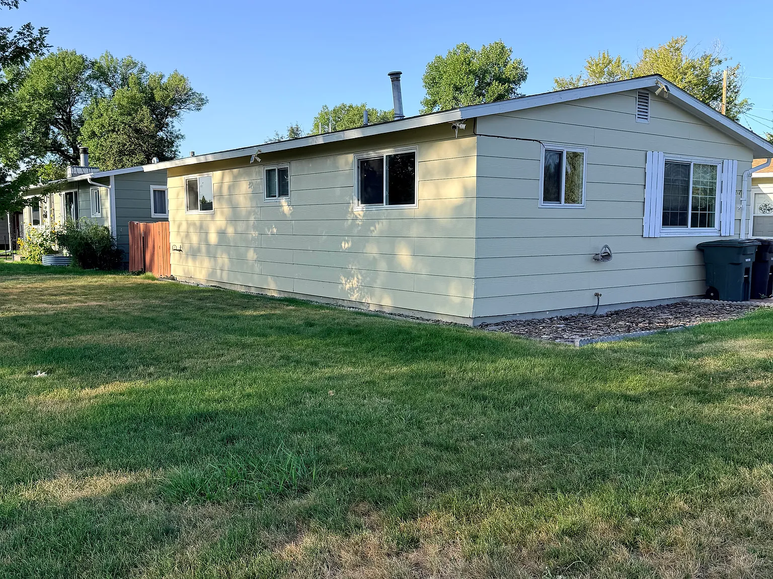 2 bed, 1728 sqft, $1,200 — Photo 3