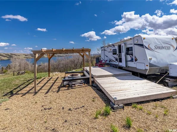 1045 Tatanka DRIVE, South Lake, SK S0H 0R0