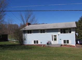 522 Jones Rd, Vestal, NY 13850