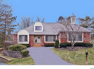 766 Cedar Field Ct, Chesterfield, MO