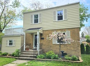 324 Beverly Pl, Munster, IN 46321