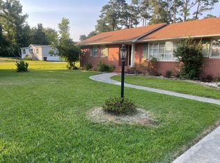 1146 Er Daniels Rd, Wanchese, NC 27981