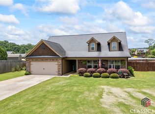 108 Lake Point Ct, Jefferson, GA 30549