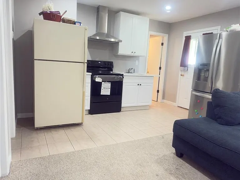 9 Florus Crom Ct — Photo 3