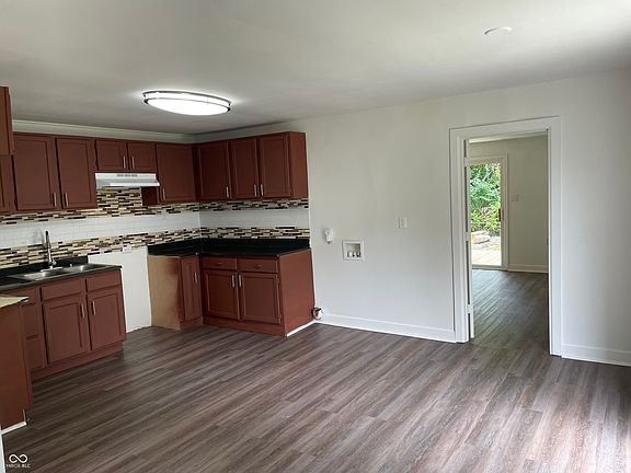 4th image of 4138 Balboa Dr