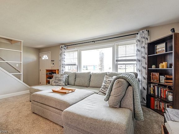5th image of 2331 Larchdale Dr