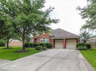 12618 Winding Manor Dr, Houston, TX 77044