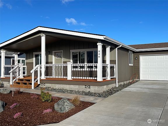 2nd image of 946 N Rock Rose Avenue