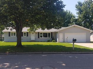 1605 Southview Ln, Albert Lea, MN 56007